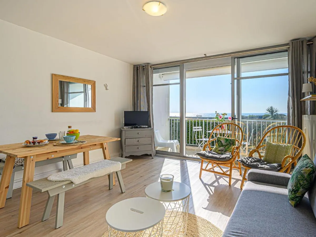Studio Les Trois Iles-13 By Interhome Quiberon